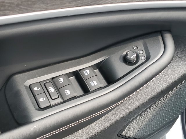 New 2026 Jeep Grand Cherokee Limited w/ Limited Altitude Package AWD/4WD image 17