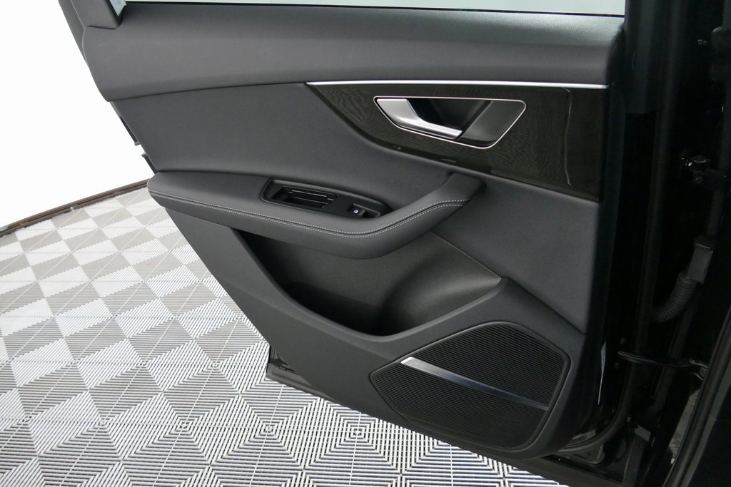 Used 2025 Audi Q7 3.0T Premium Plus image 27