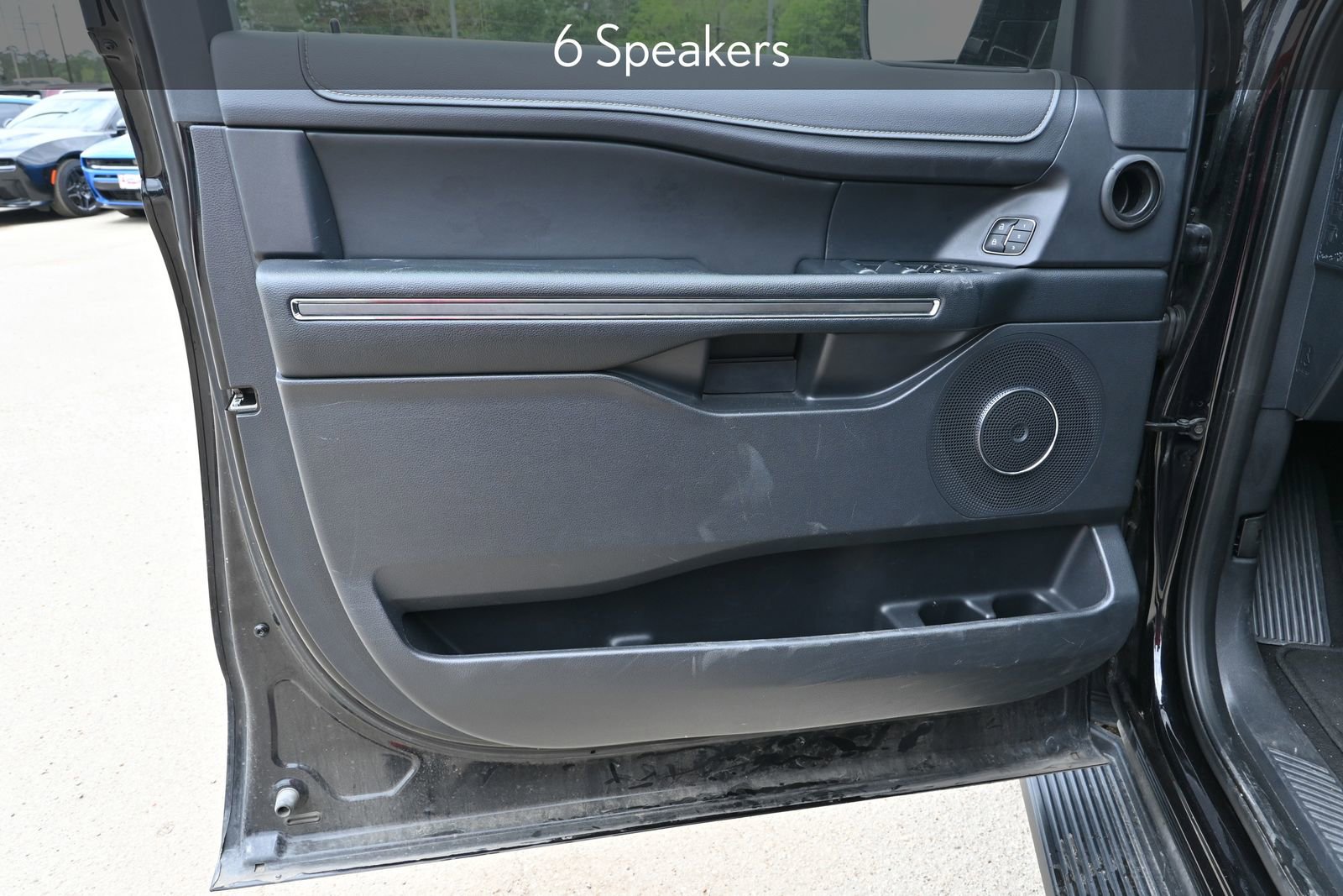 Used 2024 Ford Expedition XLT image 8