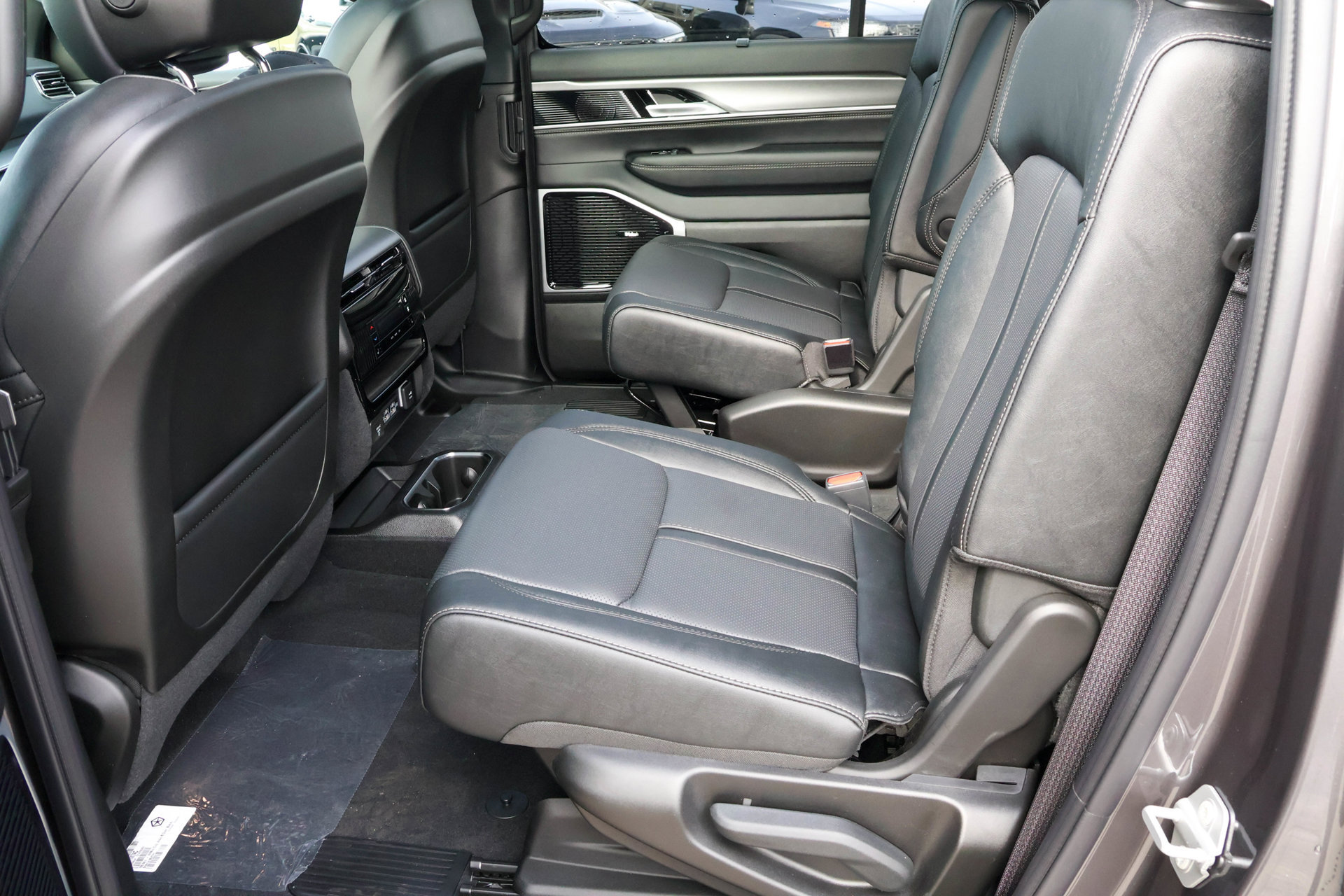 New 2026 Jeep Grand Wagoneer Limited AWD/4WD image 19