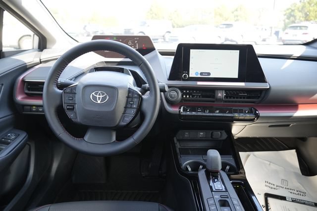 Used 2026 Toyota Prius Plug-In Hybrid FWD image 19