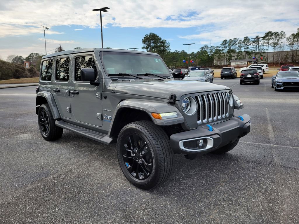 Used 2023 Jeep Wrangler Unlimited Sahara w/ Cold Weather Group image 7