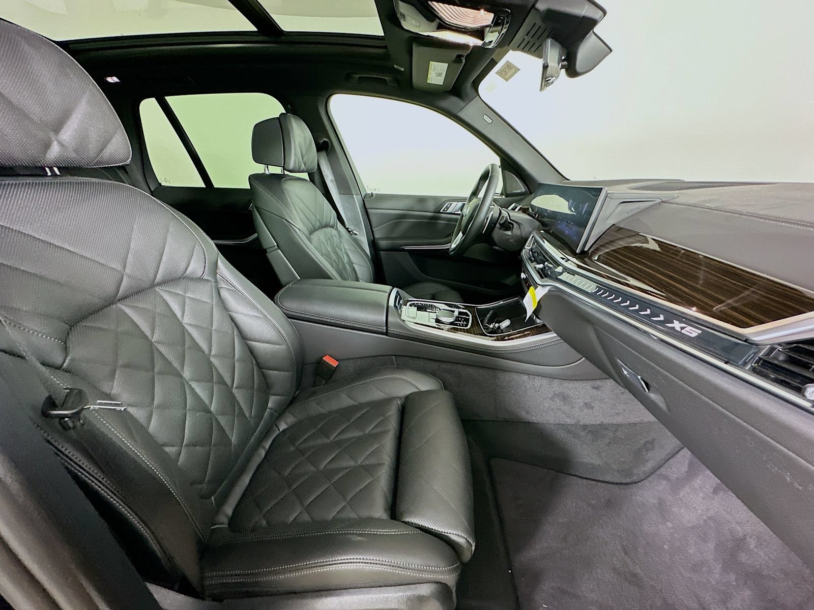 New 2026 BMW X5 xDrive40i w/ Climate Comfort Package AWD/4WD image 43