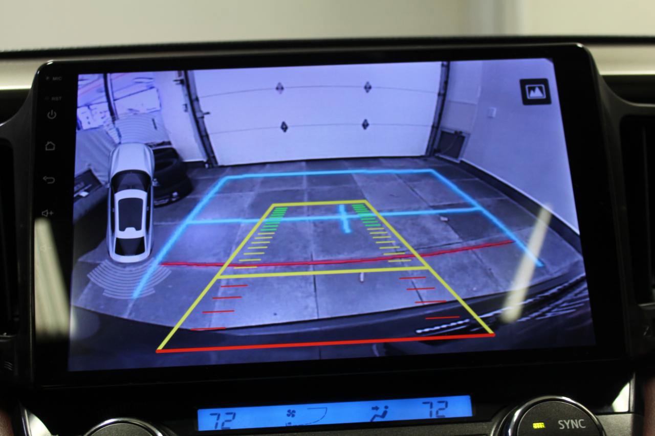 Used 2015 Toyota RAV4 Limited w/ Technology Package image 14