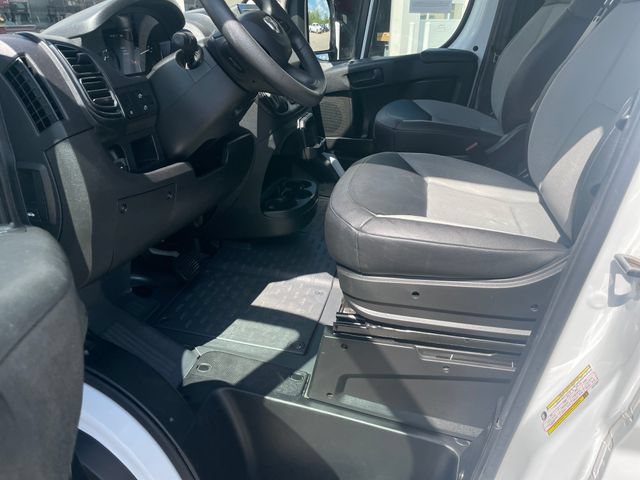 Used 2025 RAM ProMaster 2500 w/ Convenience Group FWD image 9