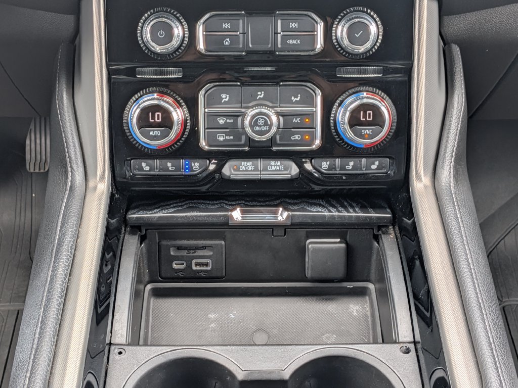 Used 2021 GMC Yukon XL Denali w/ Denali Ultimate Package AWD/4WD image 21