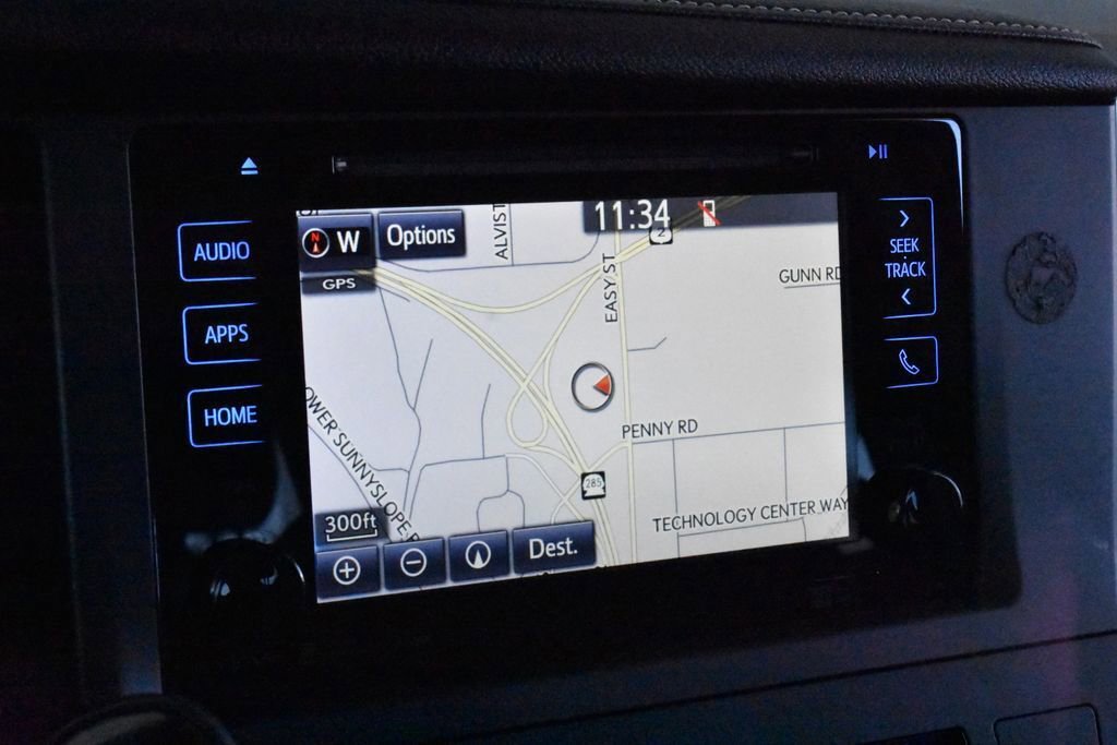Used 2017 Toyota Sienna XLE w/ XLE Navigation Package FWD image 23