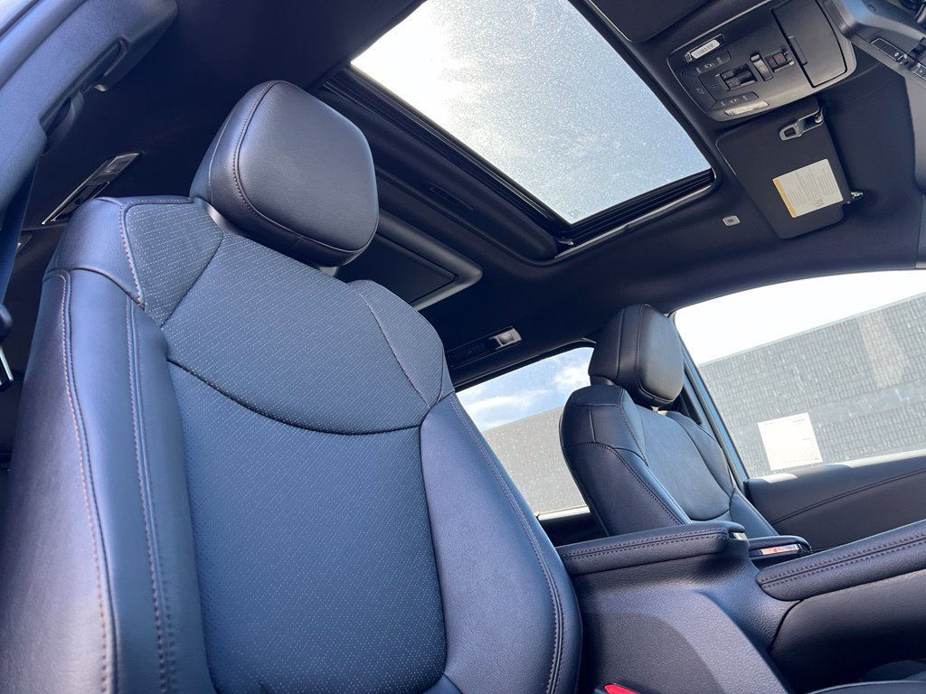 New 2026 Toyota Sienna Limited AWD/4WD image 19