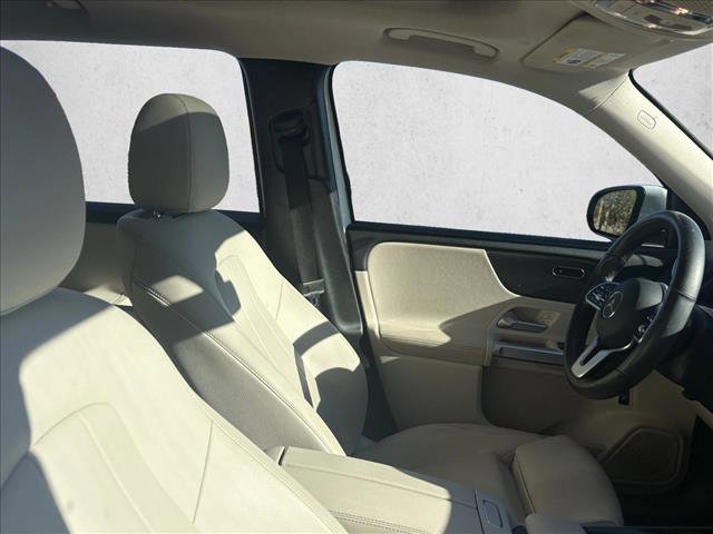 Used 2022 Mercedes-Benz GLB 250 image 24