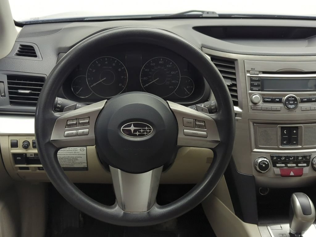 Used 2011 Subaru Outback 2.5i AWD/4WD image 21