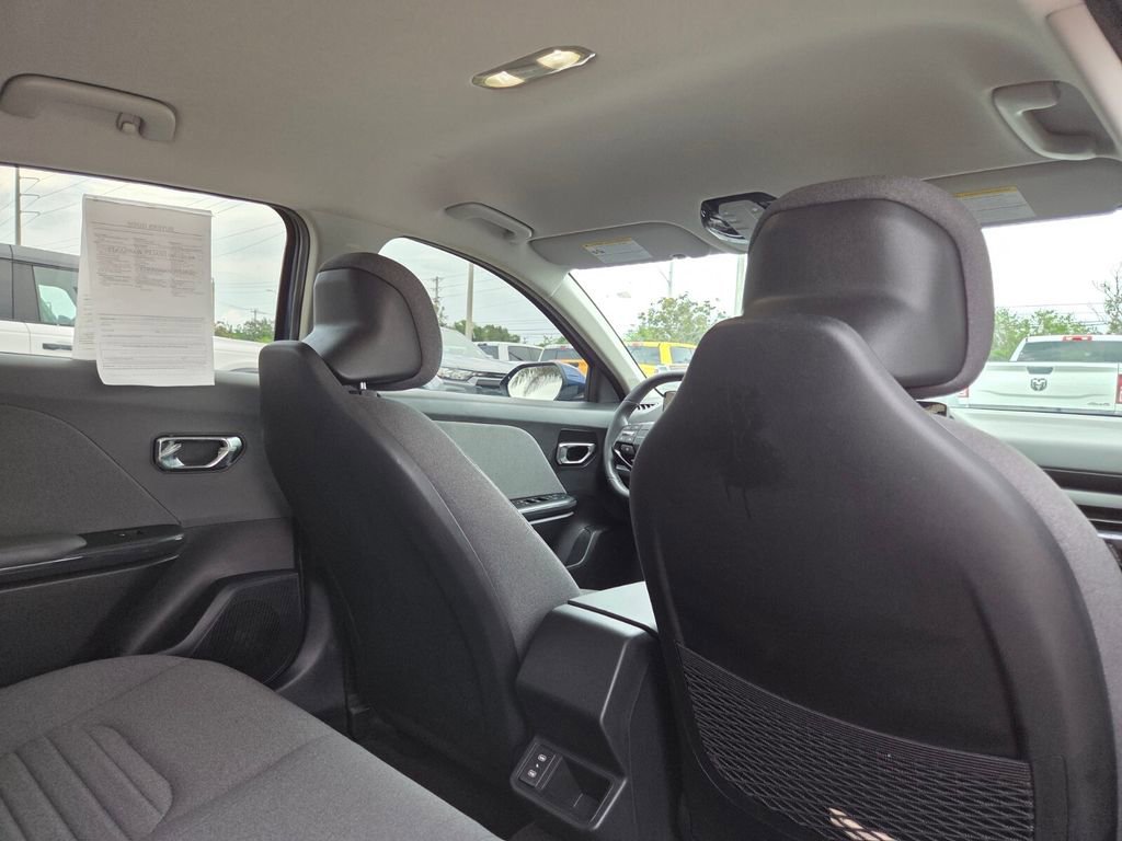 Used 2025 Kia K4 EX FWD image 12