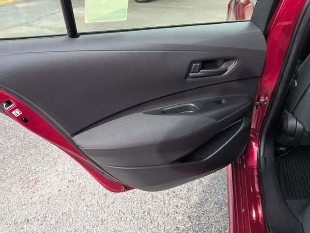 Used 2022 Toyota Corolla LE image 29