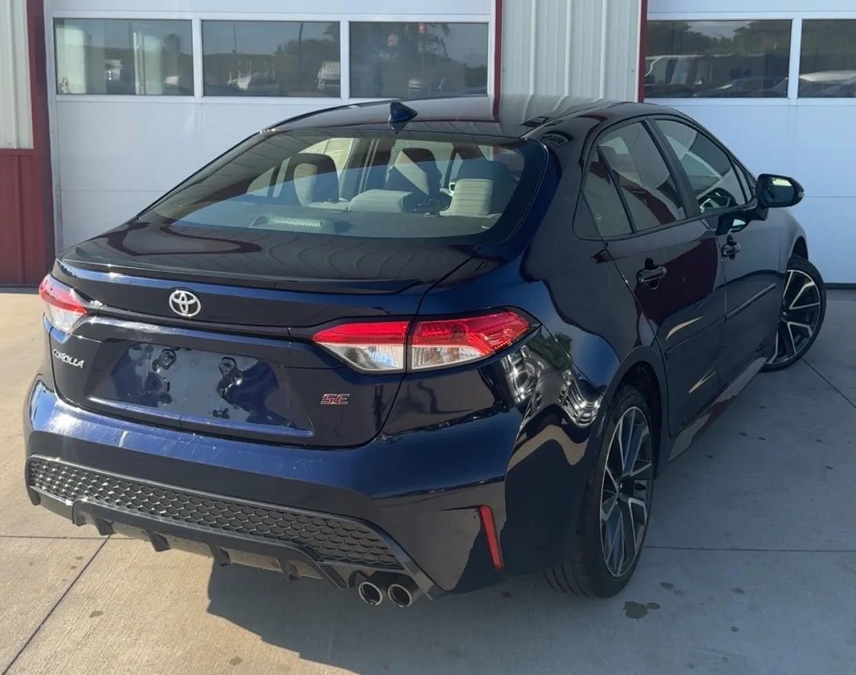 Used 2021 Toyota Corolla SE image 16