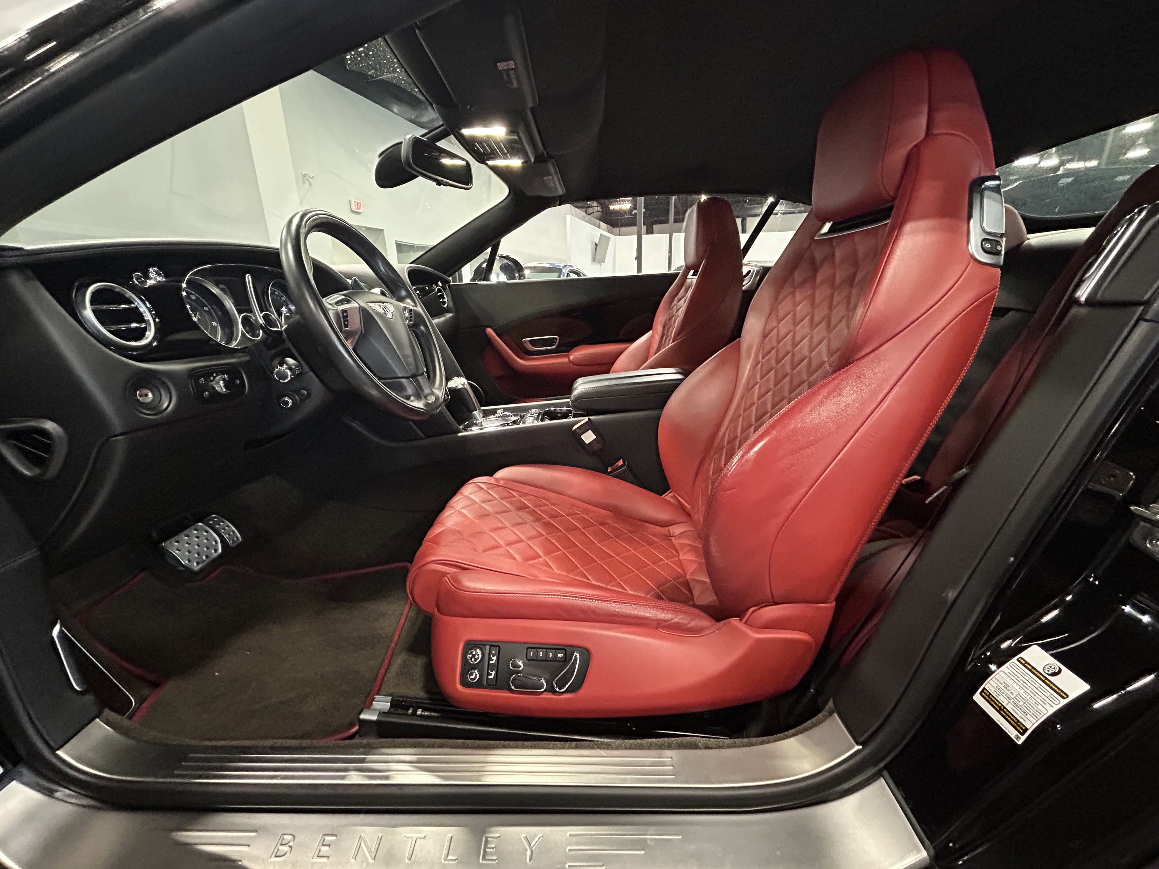 Used 2016 Bentley Continental GT image 9