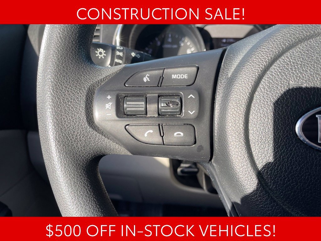 Used 2020 Kia Sedona LX FWD image 23