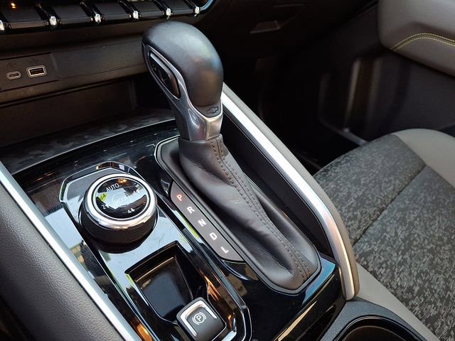 Certified 2024 Chevrolet Colorado ZR2 w/ Technology Package image 16