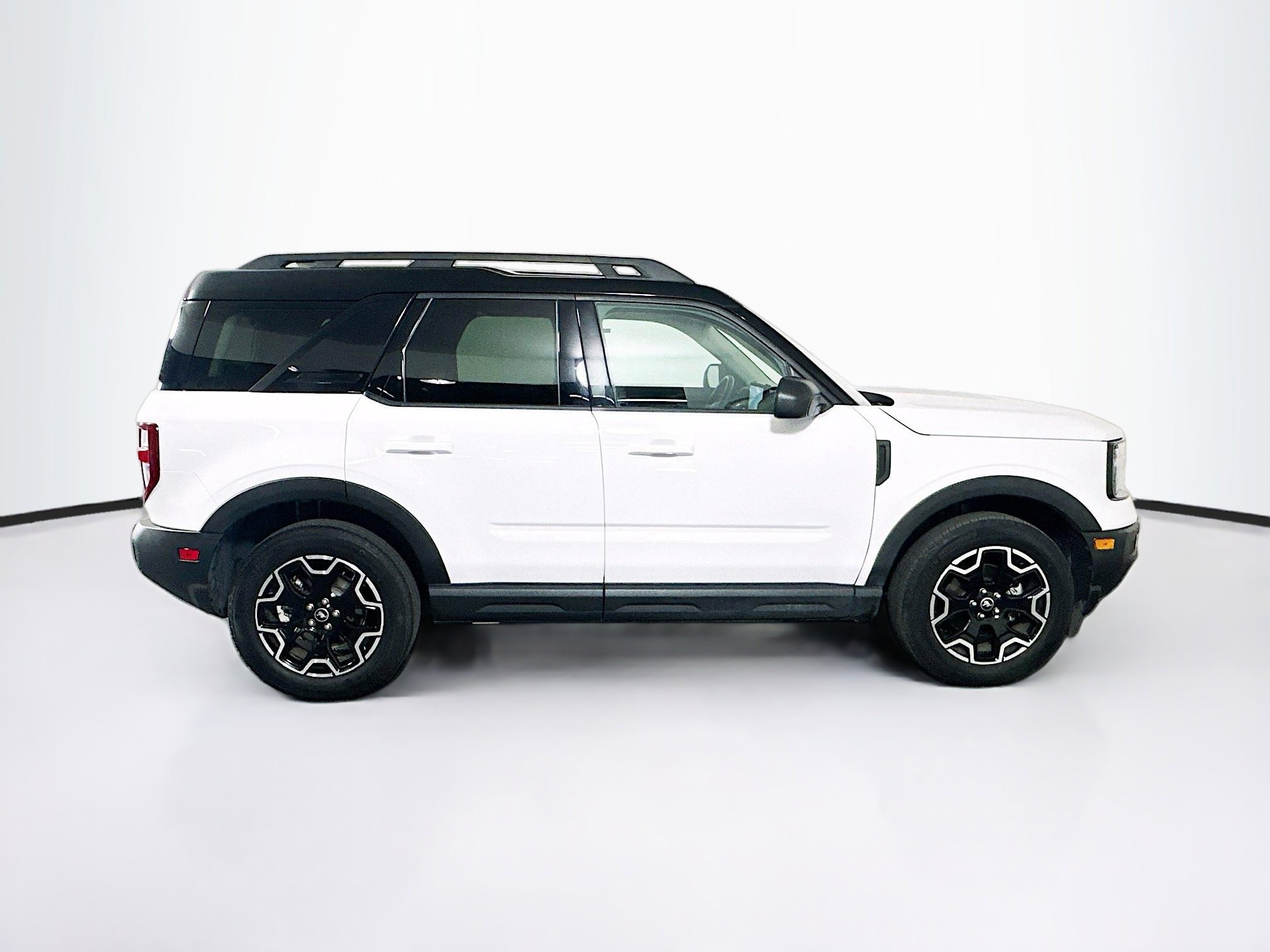 Used 2025 Ford Bronco Sport Outer Banks AWD/4WD image 10