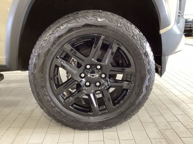 Used 2023 Chevrolet Colorado Trail Boss w/ Advanced Trailering Package image 22