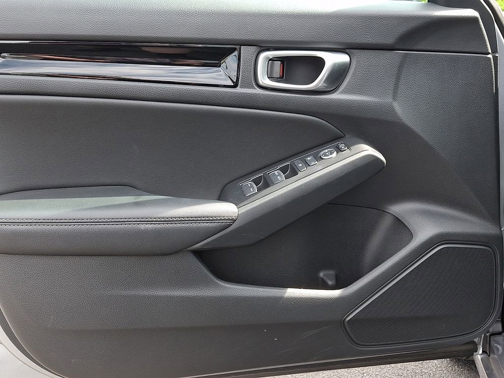 Used 2023 Honda Civic EX-L image 12