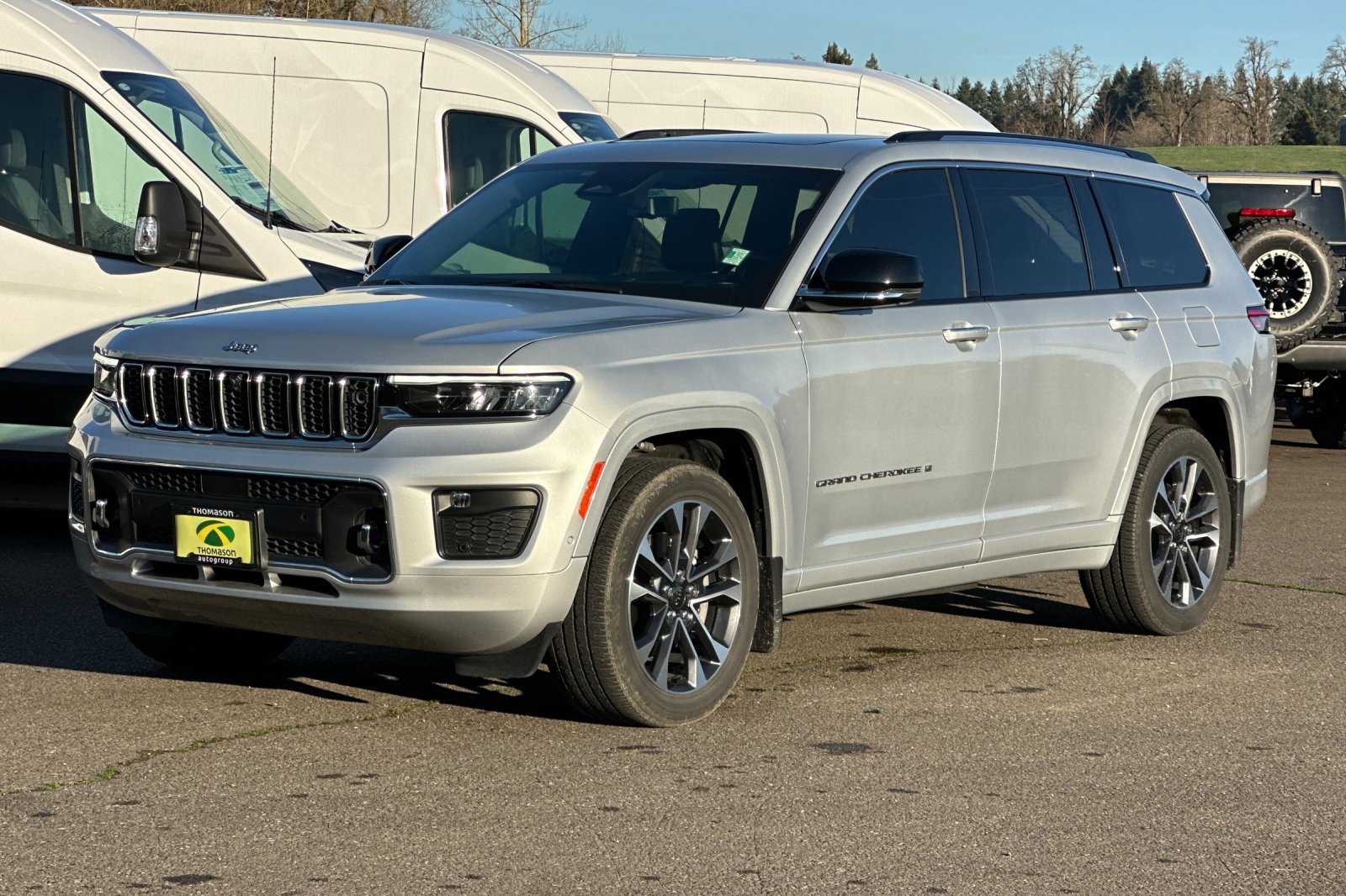 Used 2022 Jeep Grand Cherokee L Overland w/ Advanced Protech Group III image 8