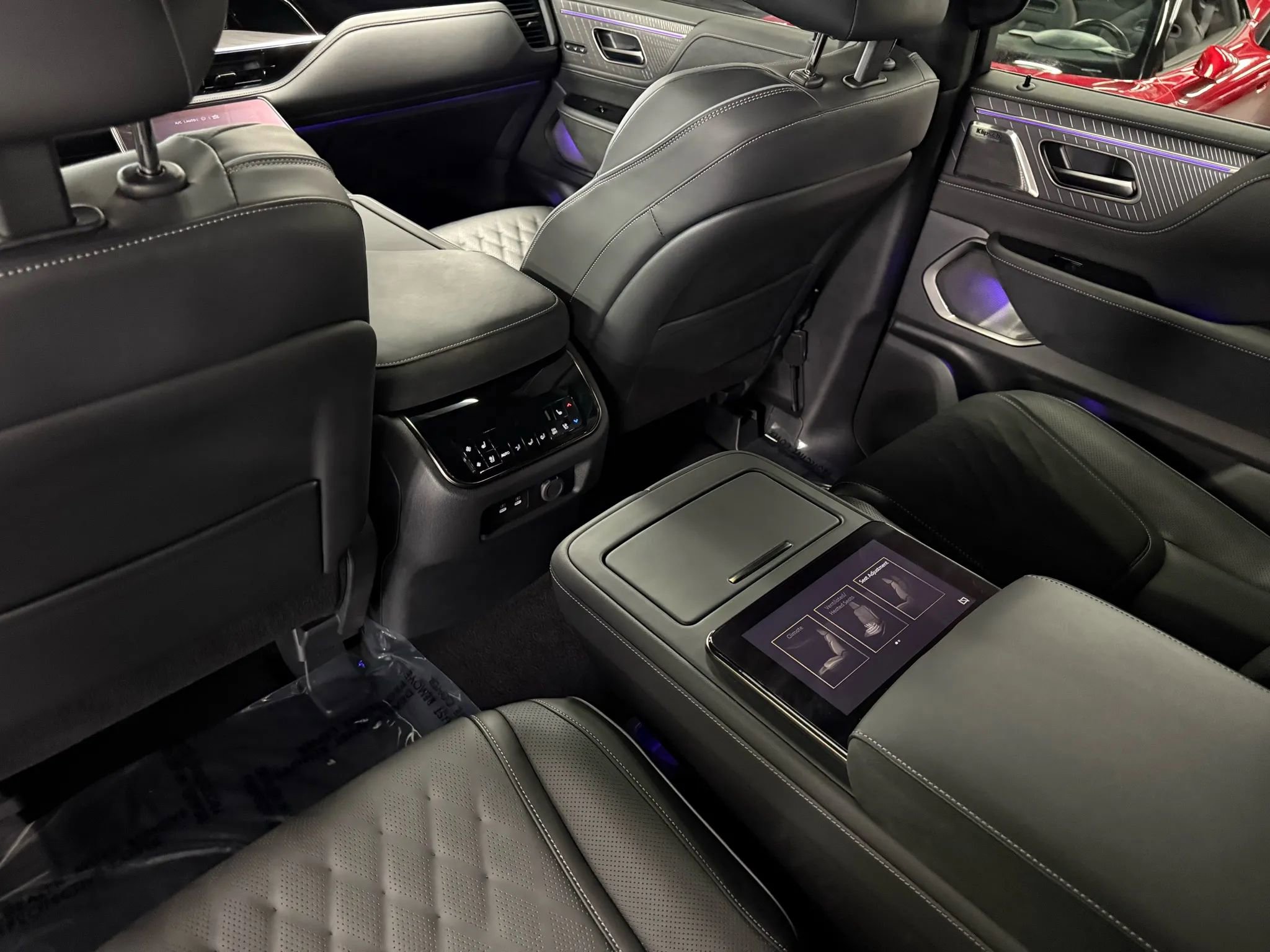 Used 2025 INFINITI QX80 Autograph w/ Premium Cargo Package image 17