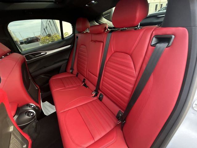 New 2026 Alfa Romeo Stelvio Sprint w/ Convenience Package AWD/4WD image 13