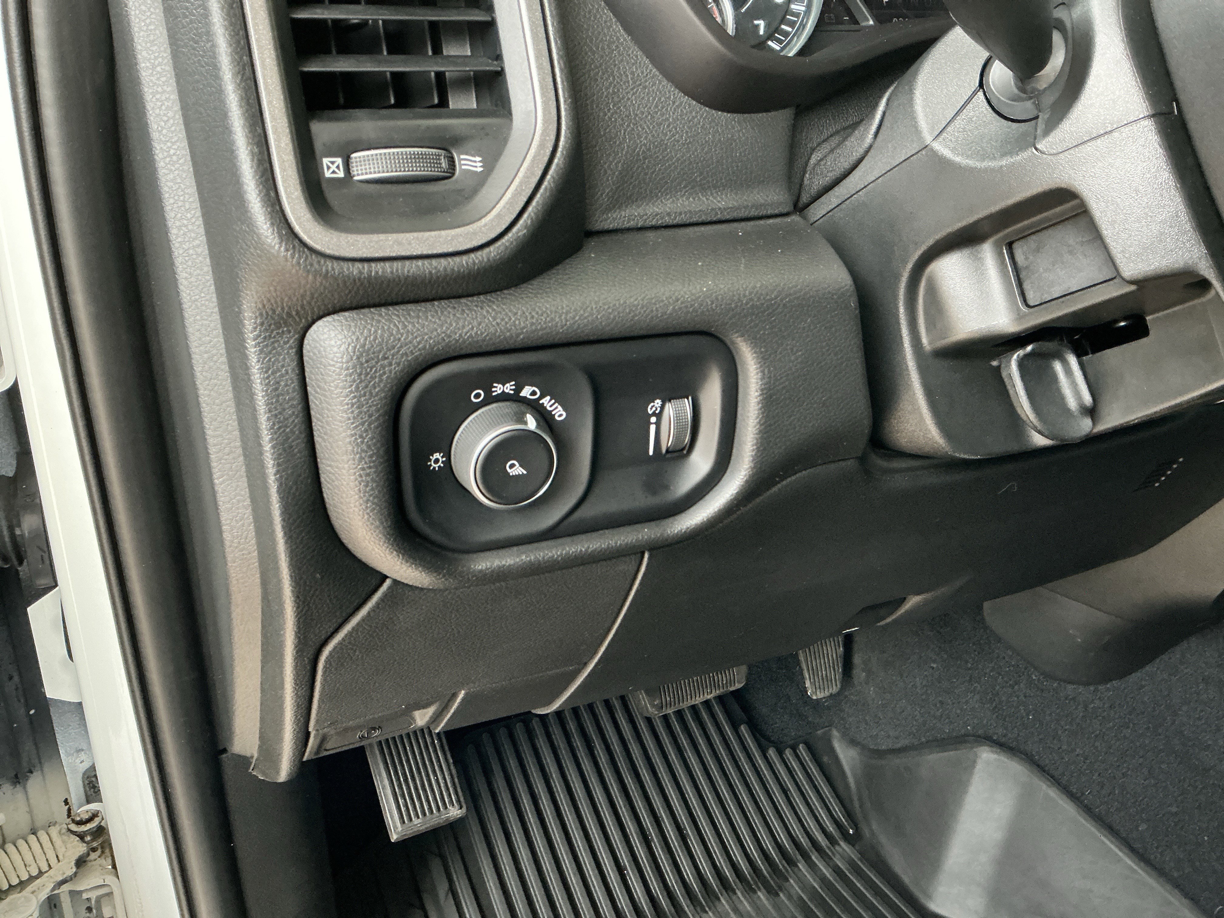 Used 2022 RAM 2500 Tradesman image 26