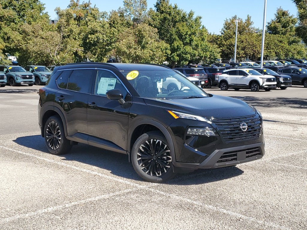 New 2026 Nissan Rogue Dark Armor FWD image 36