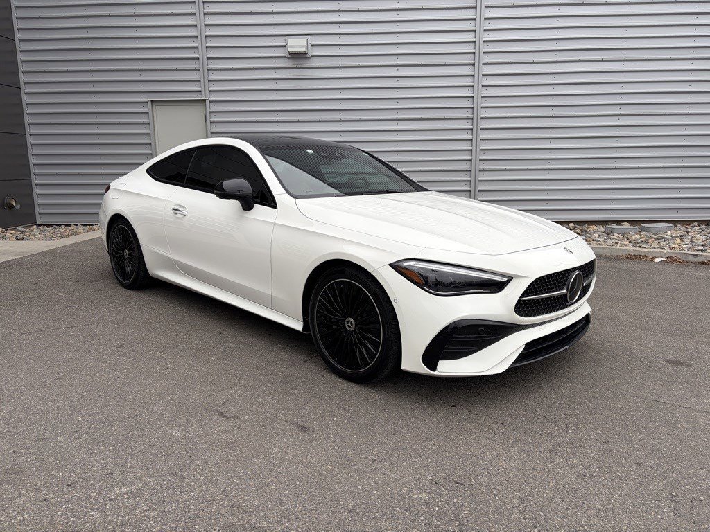 Used 2025 Mercedes-Benz CLE 300 4MATIC Coupe image 4