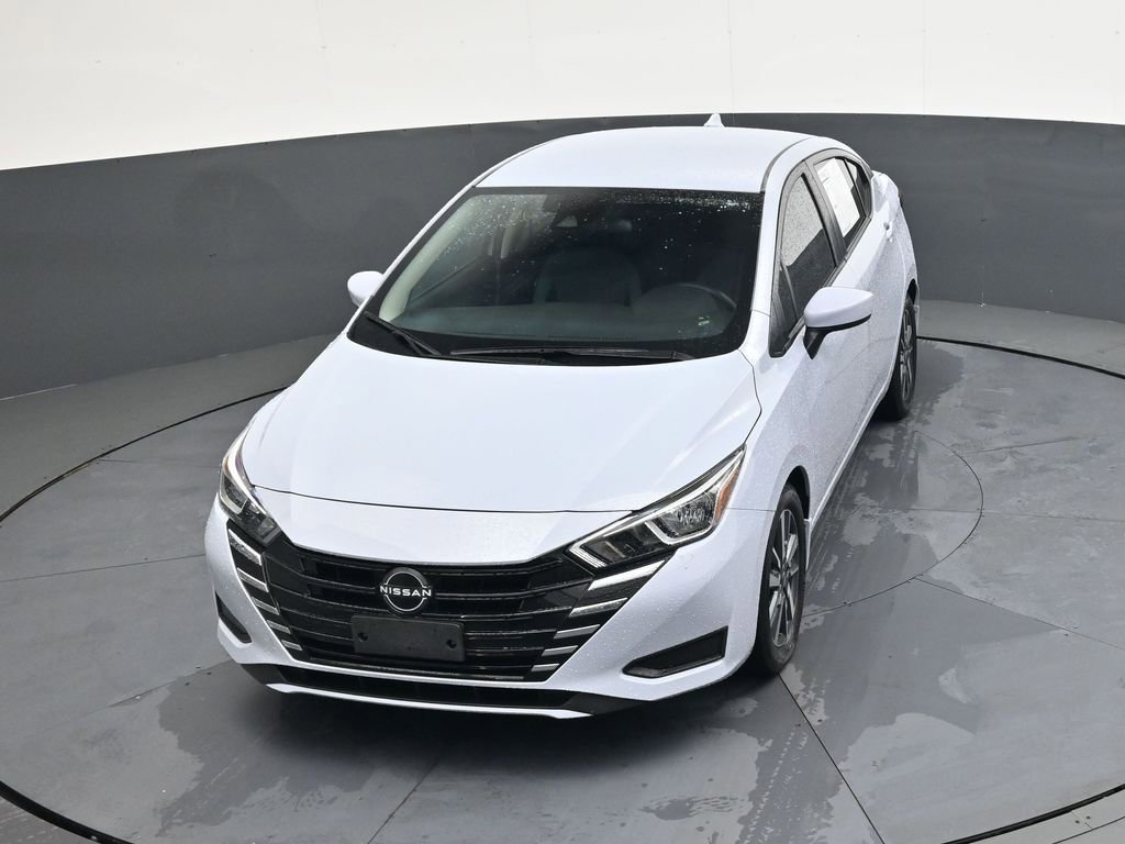 Used 2024 Nissan Versa SV w/ Trunk Package image 31