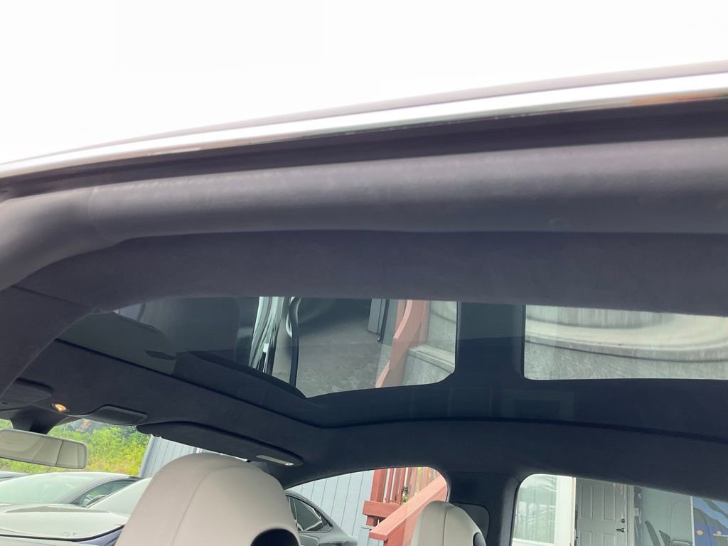 Used 2018 Tesla Model S 75D AWD/4WD image 30