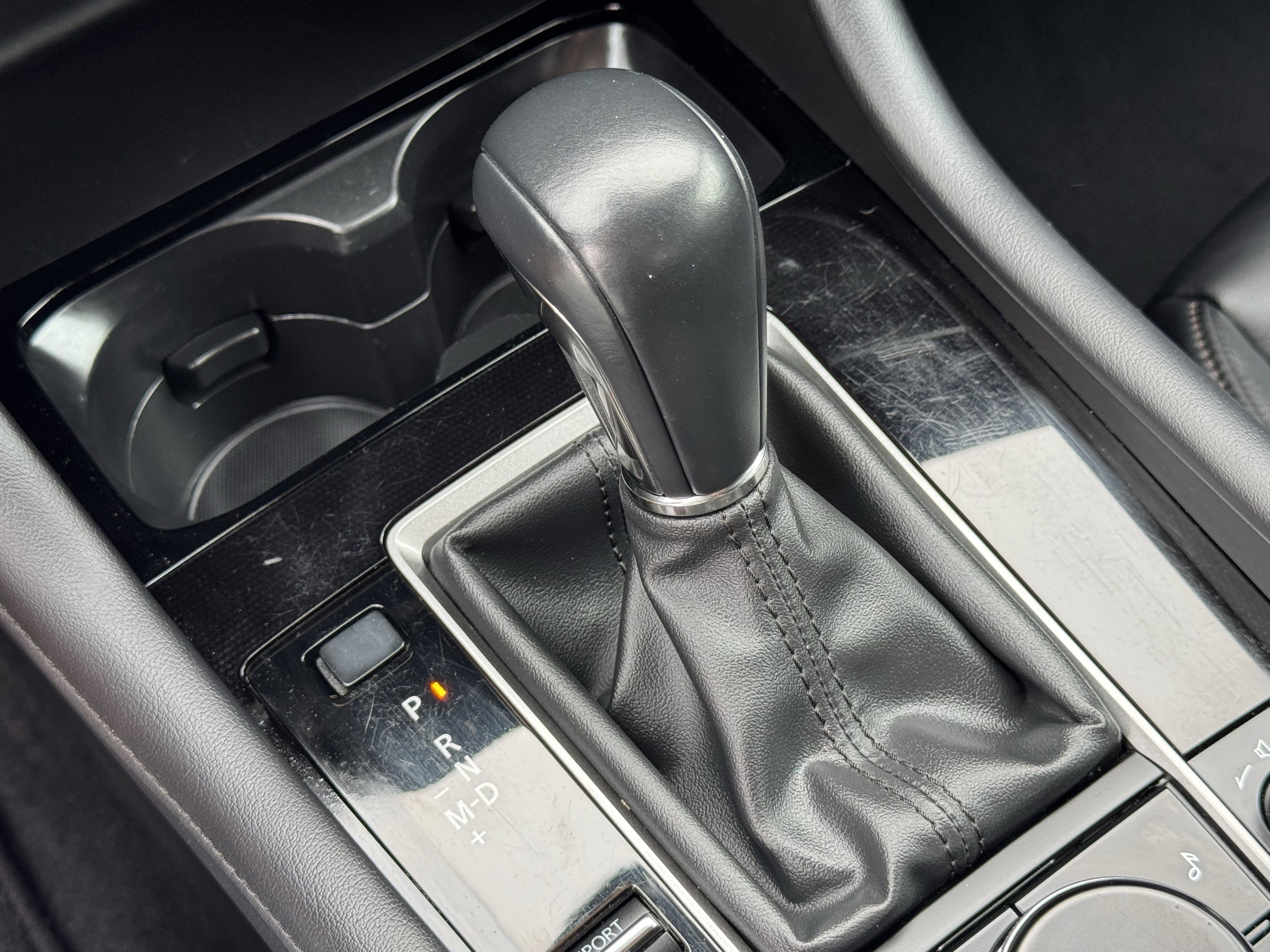 Used 2024 MAZDA MAZDA3 s image 21