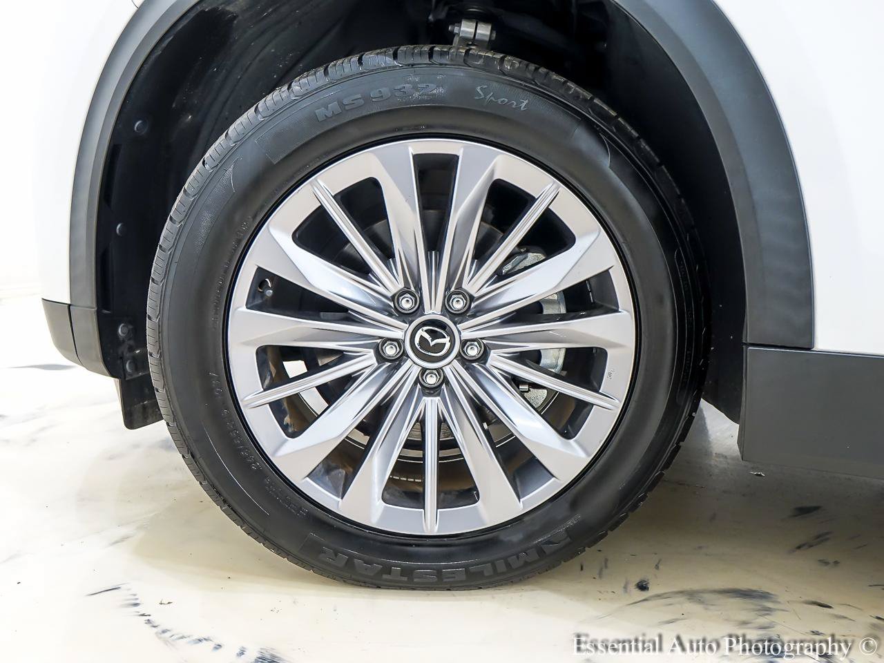 Used 2024 MAZDA CX-90 3.3 Turbo w/ Select Package AWD/4WD image 12