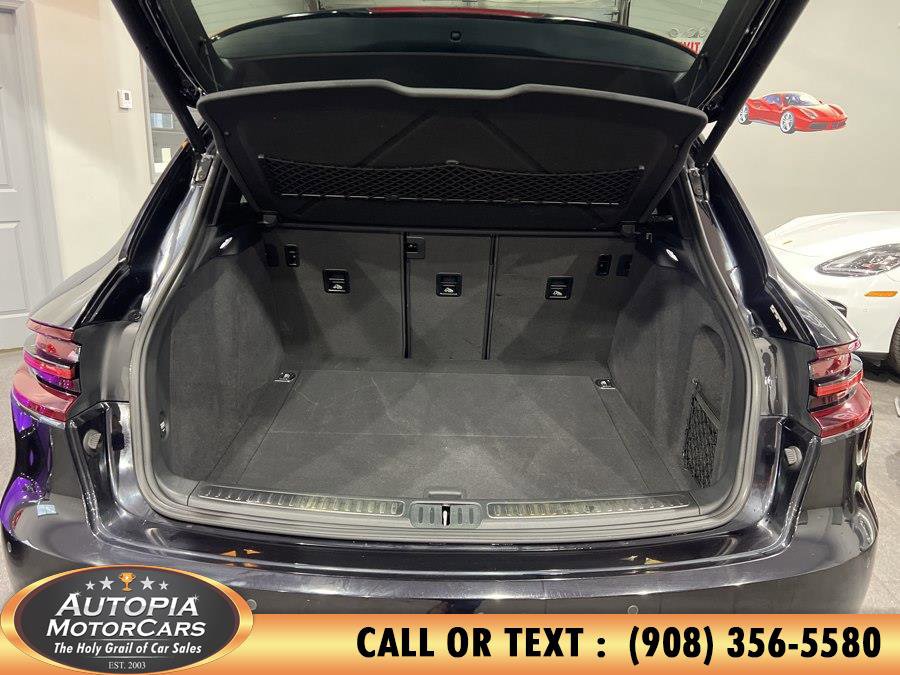 Used 2018 Porsche Macan S image 17