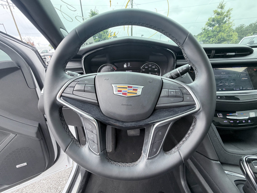 Used 2025 Cadillac XT5 Premium Luxury AWD/4WD image 14