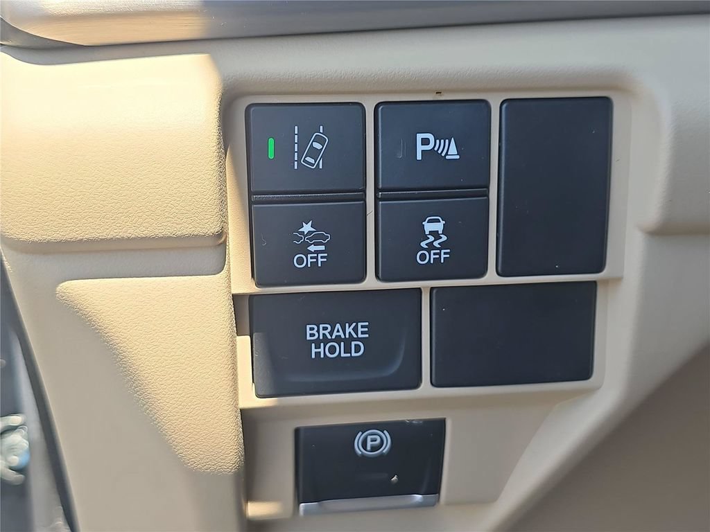 Used 2019 Acura RDX w/ Technology Package AWD/4WD image 25