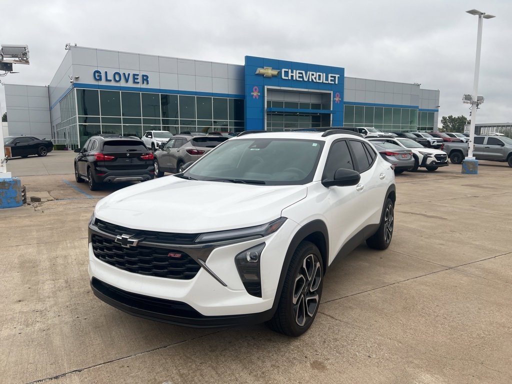 Used 2025 Chevrolet Trax RS w/ Sunroof Package