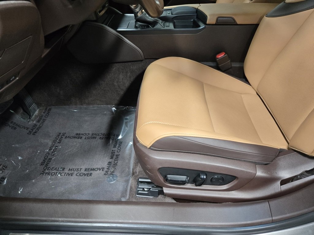 Used 2021 Lexus ES 350 w/ Premium Package image 11