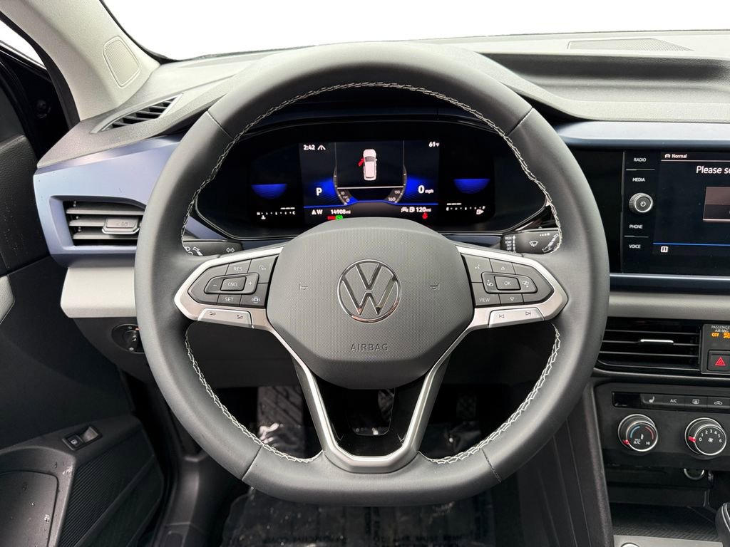 Used 2022 Volkswagen Taos SE image 12
