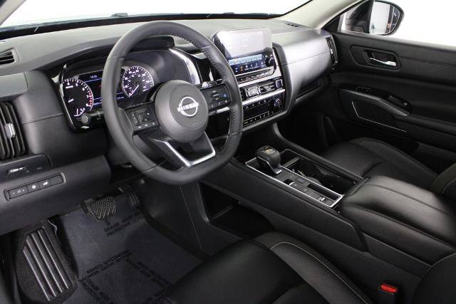 Certified 2024 Nissan Pathfinder SL w/ Cargo Package FWD image 20