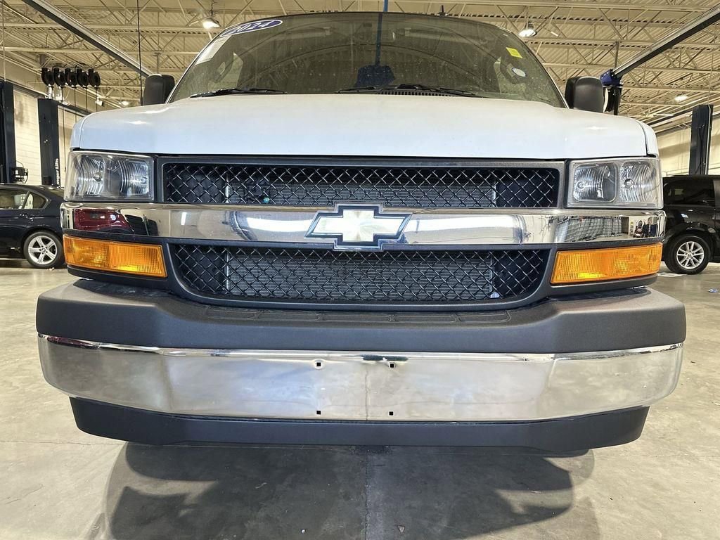 Used 2024 Chevrolet Express 2500 w/ Driver Convenience Package image 25