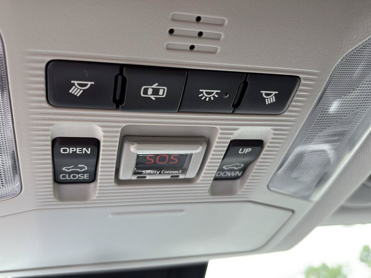 Used 2019 Toyota RAV4 Adventure w/ All Weather Liner Package AWD/4WD image 25