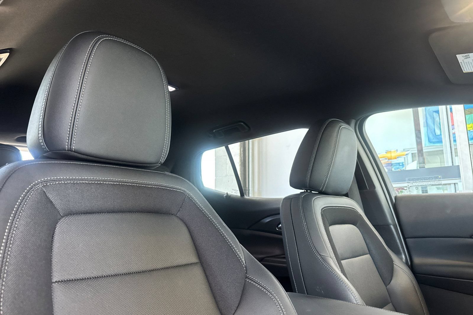 Used 2024 Chevrolet Equinox EV LT FWD image 21