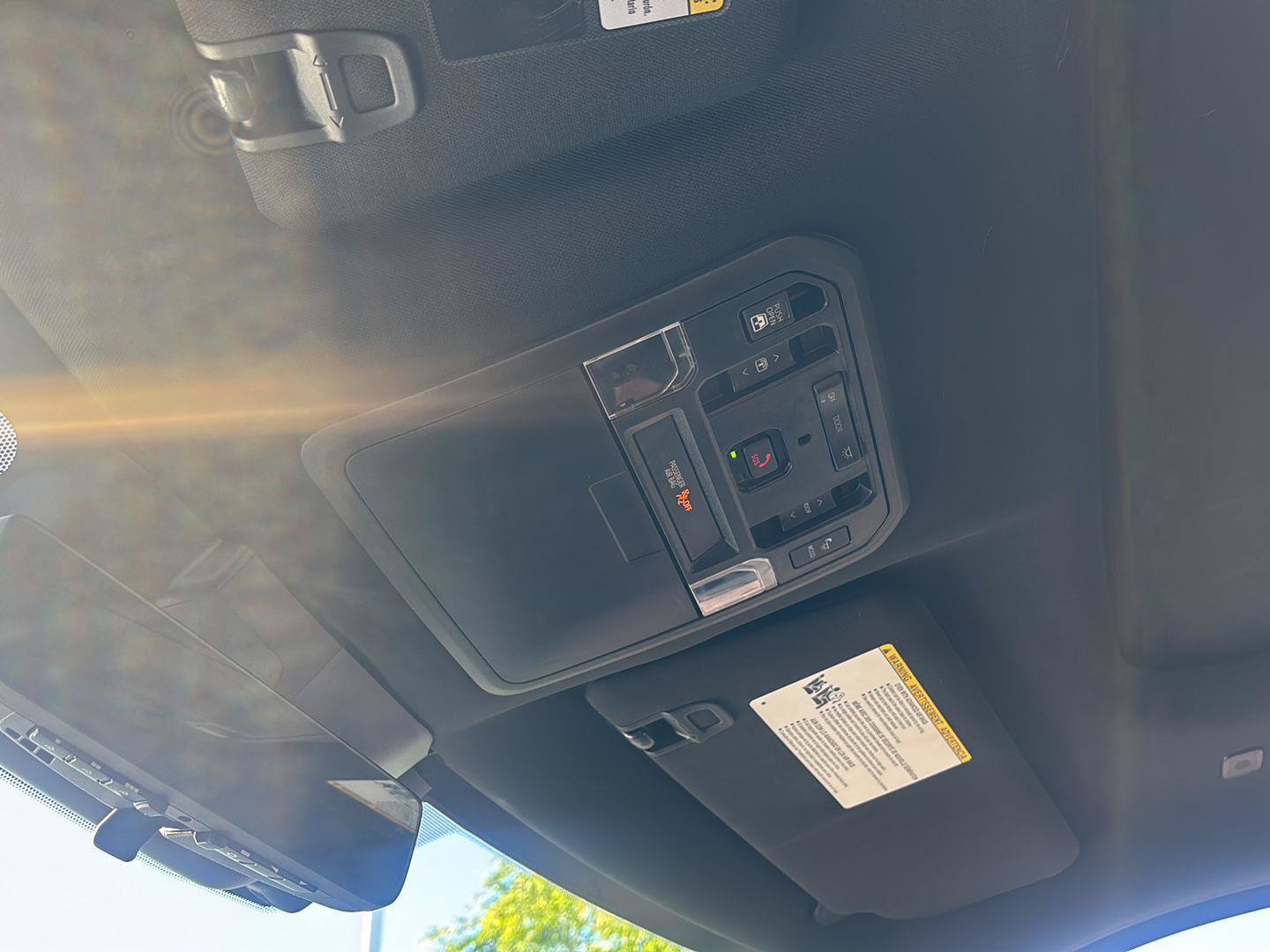 Used 2022 Toyota Tundra Platinum w/ Advanced Package AWD/4WD image 35