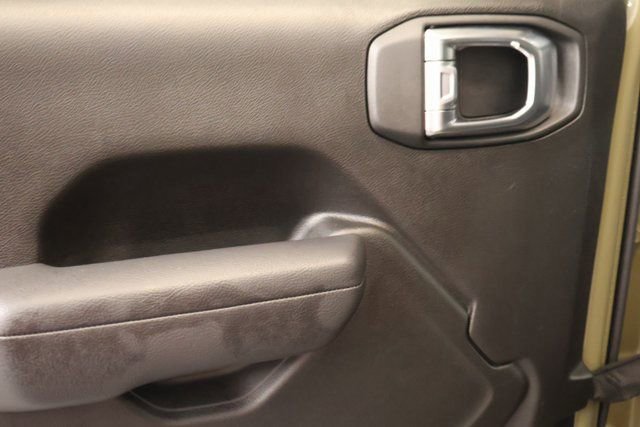 Used 2025 Jeep Wrangler Sport image 25