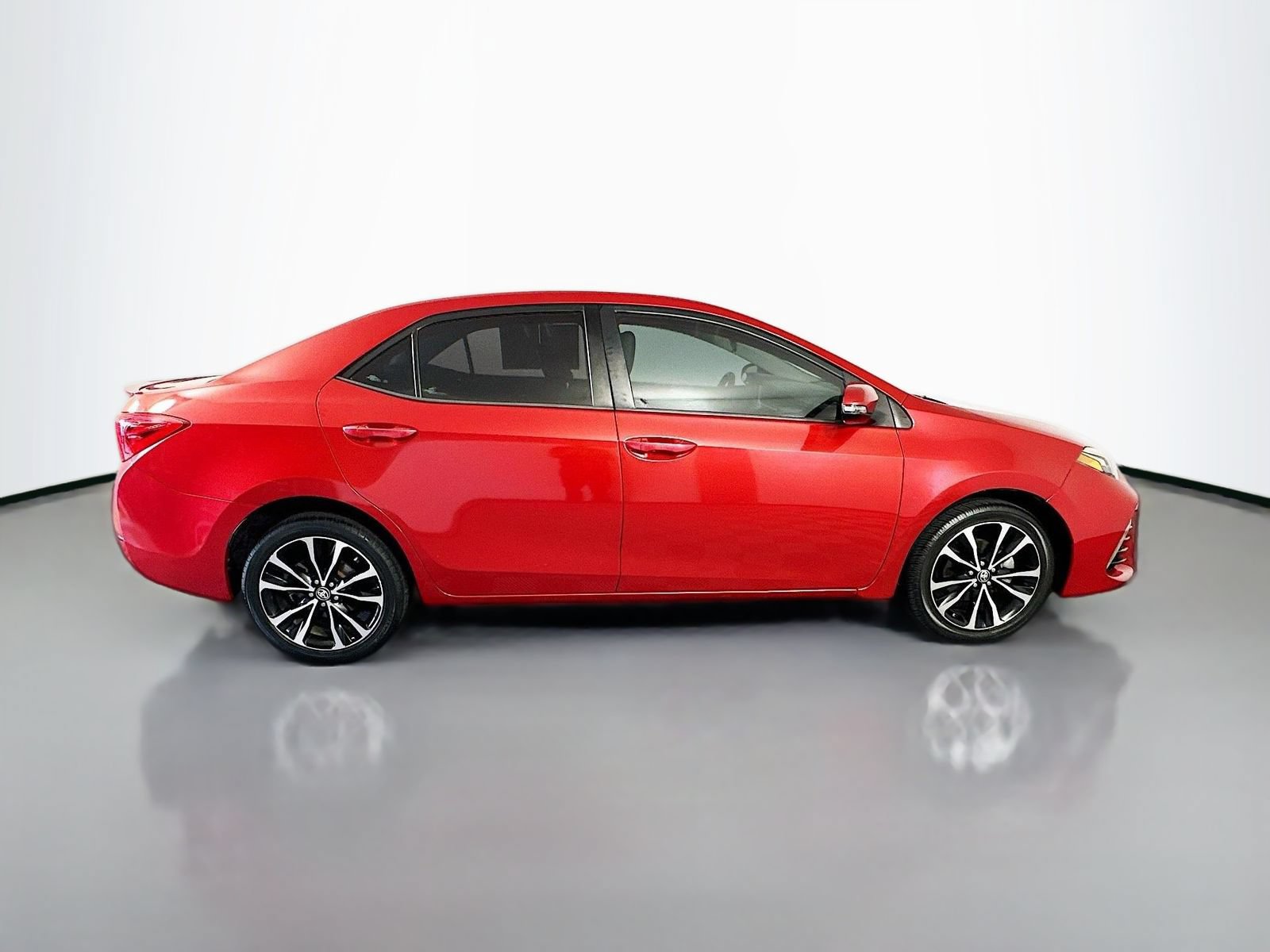 Used 2019 Toyota Corolla SE FWD image 8