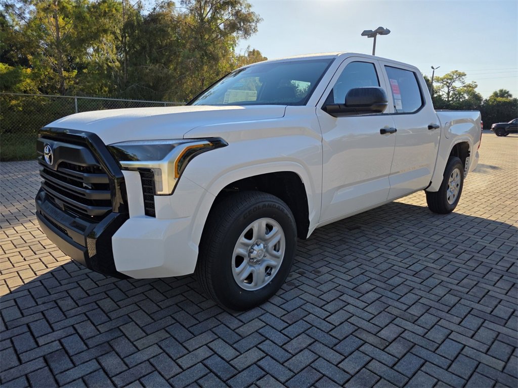 New 2026 Toyota Tundra SR image 3