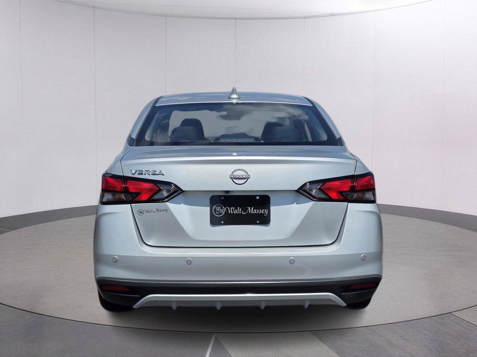 Used 2025 Nissan Versa SV FWD image 6