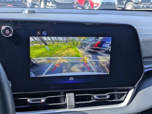 Used 2025 Chevrolet Equinox LT FWD image 19