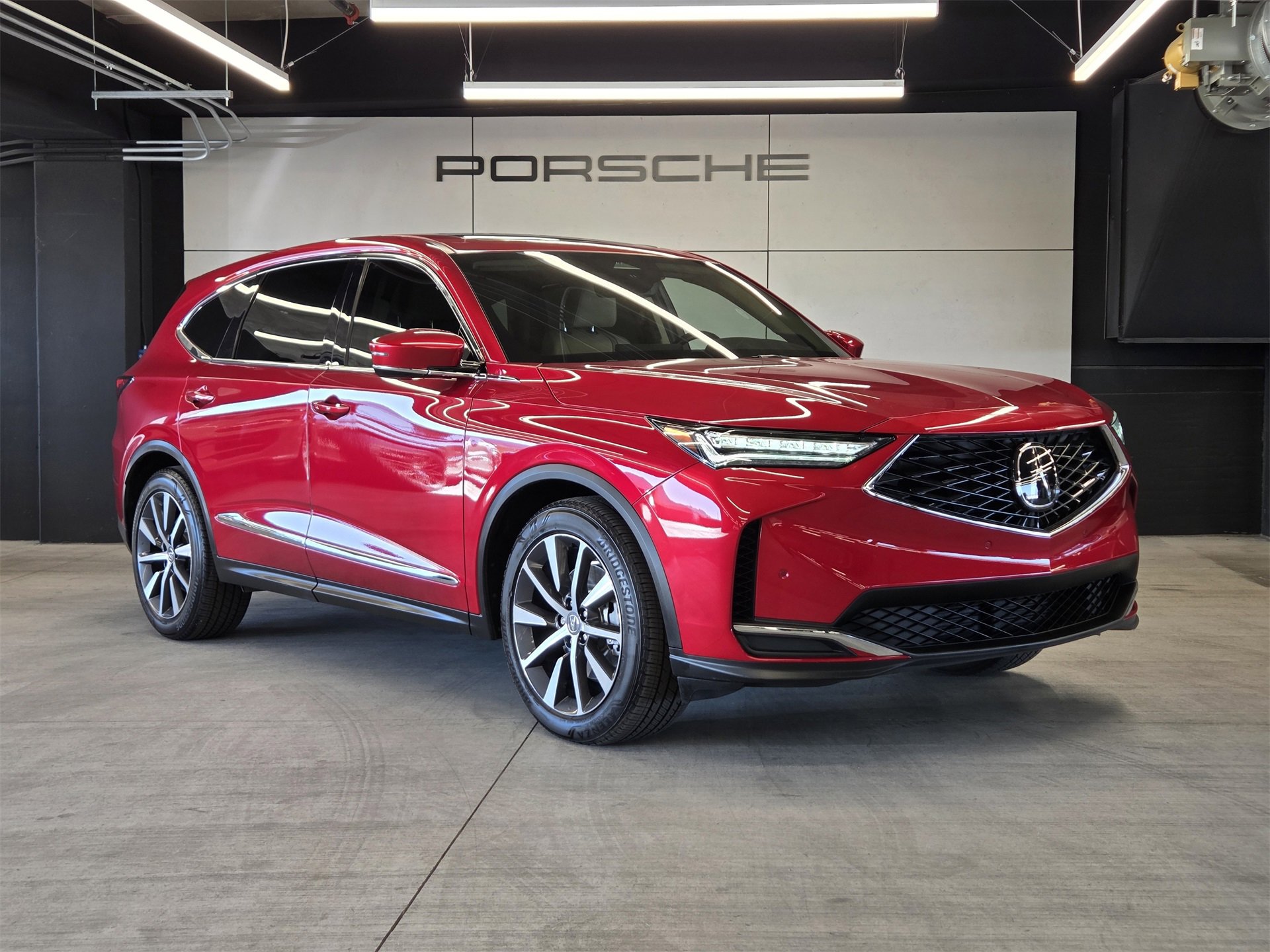 Used 2025 Acura MDX w/ Technology Package image 30